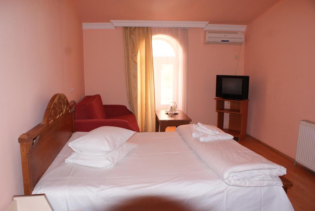 Marani Hotel Μπατούμι Δωμάτιο φωτογραφία